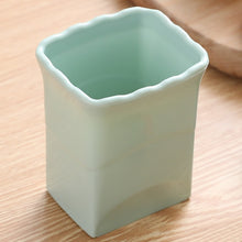 Load image into Gallery viewer, Cup Slicer Strawberry Grape Vegetable Slicing Tool Kitchen Gadget