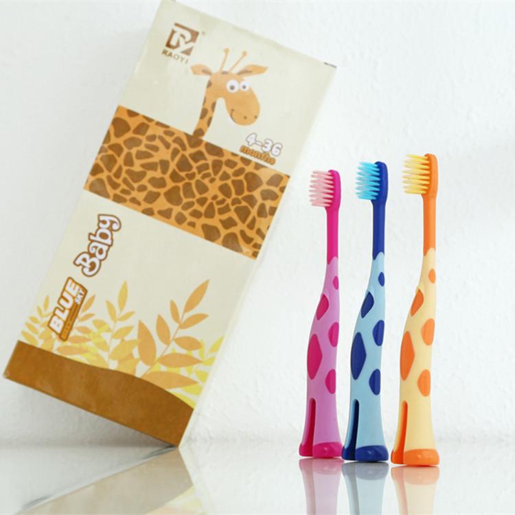 RAOYI Giraffe Fine Soft Bristle Children Toothbrush Baby Cartoon Small Toothbrush, Color Random Delivery