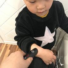Load image into Gallery viewer, Mosquito Itch Bite Helper Itching Relief Pen for Child&amp;Adult, Mosquito Bite Itching Relief Pen