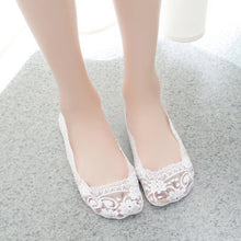 Load image into Gallery viewer, 5 Pairs Summer women Silicon Lace Boat Socks Invisible Cotton Sole Non-slip Sock