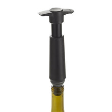 Load image into Gallery viewer, Red Wine Vacuum Pump Freshener Silicone Wine Stopper Set, Black Pump 2 Stoppers (OPP Bag), Black Pump 2 Stoppers (Box), 2 Stoppers Three Holes (OPP Bag), Black Pump Three-piece Box