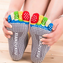 Load image into Gallery viewer, Five-toe Non-slip Yoga Socks for Women, One Size, Random Color Delivery, Straight Six Pairs