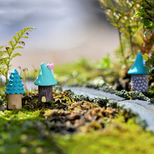 Load image into Gallery viewer, 2 PCS Cartoon Tree House Moss Micro-landscape Fleshy Ornaments Jewelry, Random Style Delivery, Cartoon Tree House Ornaments