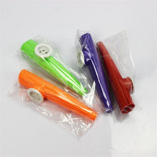 Load image into Gallery viewer, 10PCS Plastic Kazoo Children Accompaniment Instrument, Random Color Delivery, 10PCS Kazoo