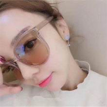 Load image into Gallery viewer, Sunglasses Retro Street Fashion Sun Glasses