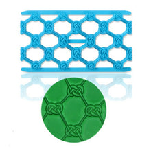 Load image into Gallery viewer, 2 PCS Cake Fondant Tool Heart Shaped Diamond Texture Plaid Overpass Quyi Seal Printing Mould