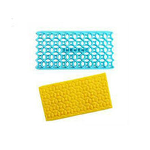 Load image into Gallery viewer, 2 PCS Cake Fondant Tool Heart Shaped Diamond Texture Plaid Overpass Quyi Seal Printing Mould