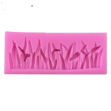 Load image into Gallery viewer, 2 PCS Grass Decoration Liquid Silicone Mold Fondant Cake Mold, Grass Shape