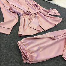 Load image into Gallery viewer, Bathrobe Pajamas Imitation Silk Pajamas Lapel Casual Silk Home Wear, M, L, XL