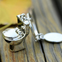 Load image into Gallery viewer, Classic 3D Keychain Mini Toilet Key Ring Chain Bathroom Cute Creative Gift trinket Car Styling Decoration, Mini Silver Toilet Shape