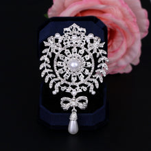 Load image into Gallery viewer, 2 PCS Crown Brooch Pearl Butterfly Fringed Brooch, Sliver, Gold