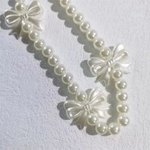 Load image into Gallery viewer, Butterfly Pearl Bracelet Mobile Phone Chain