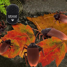 Load image into Gallery viewer, Tricky Funny Toy Infrared Remote Control Scary Creepy Cockroach, Size: 7.5*14cm