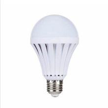 Load image into Gallery viewer, Techme E27 LED Cool White Rechargeable 9W Loadshedding Bulb